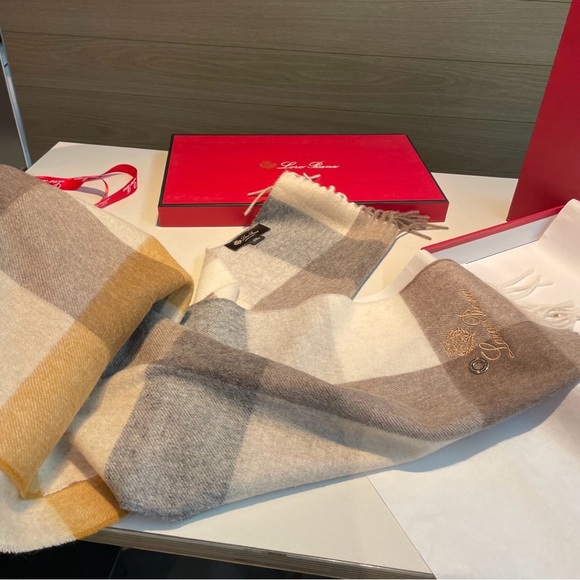 Loro Piana Beige and Brown Checkered Scarf - Picture 6 of 7
